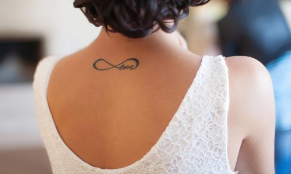 8 kleine Tattoos für Frauen
