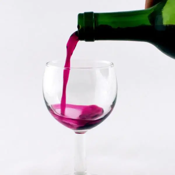 Wie man den Grad der Triglyceride verringert, indem man Wein trinkt