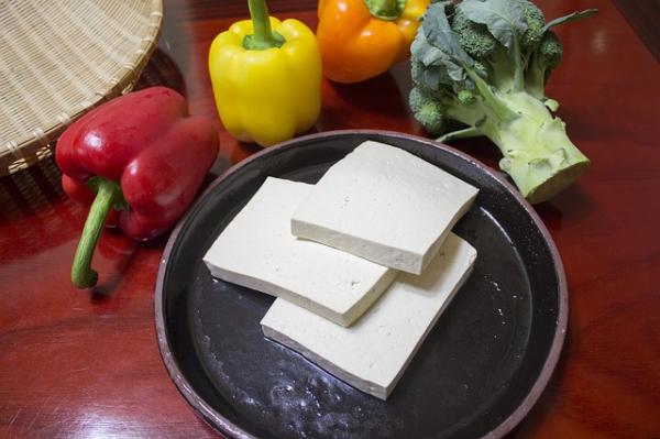 Wie man Tofu konserviert