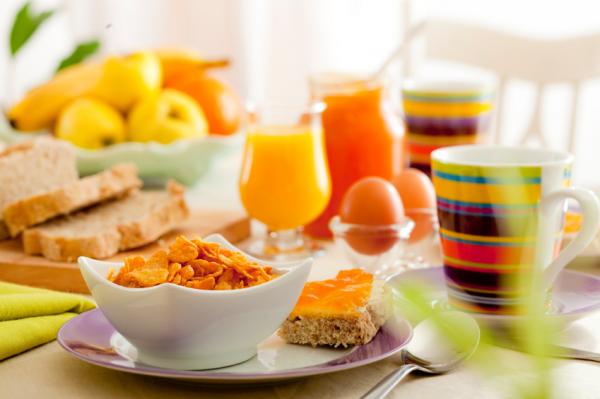 Wie man gesundes Frühstück isst