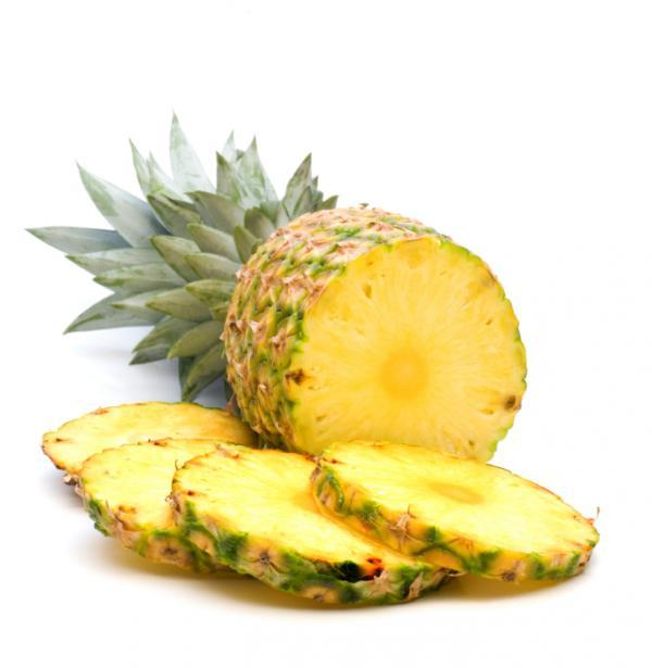 Wie man eine reife Ananas wählt