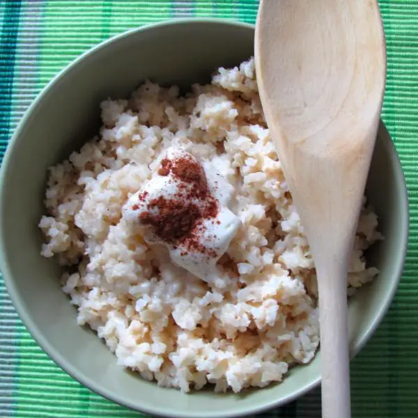 Wie man Reis mit Milch macht | einWie.com