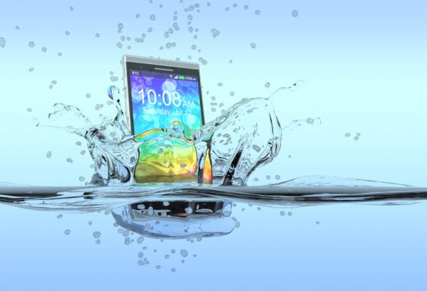 Wie schützt man das Handy vor Wasser?