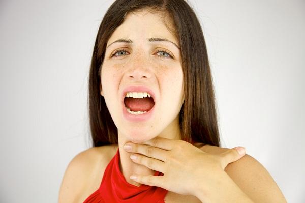 Wie man Halsschmerzen heilt