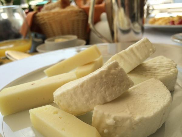 Wie man frischen Käse macht