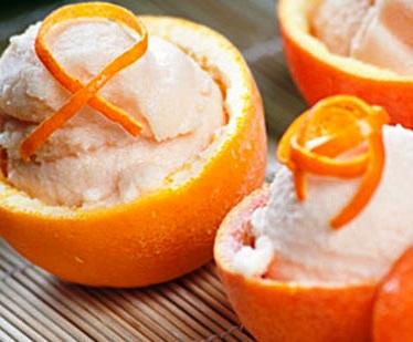 Wie man Orangensorbet herstellt