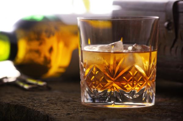 Wie man selbstgemachten Whisky macht