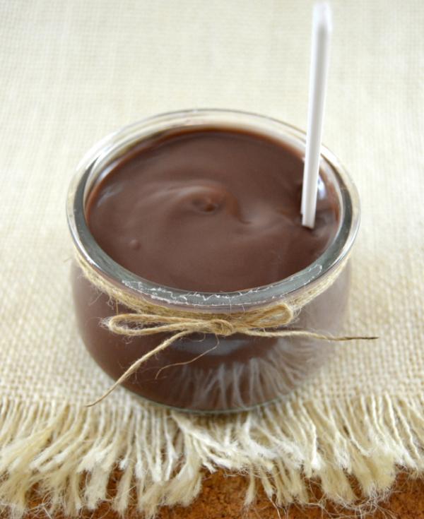 Wie man Schokoladenjoghurt macht