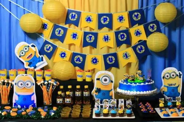 Wie organisiert man eine Minions Party?