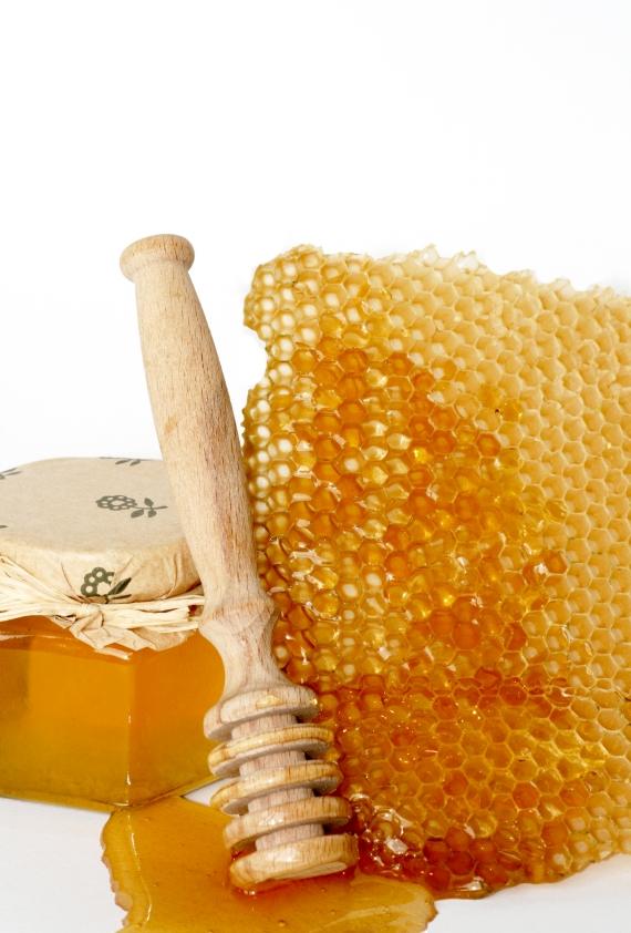Wie man Honig benutzt, um zu heilen