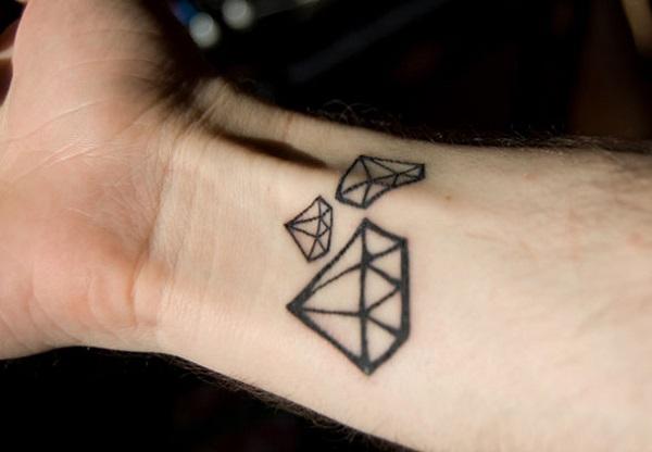 Was bedeuten Diamant-Tattoos?