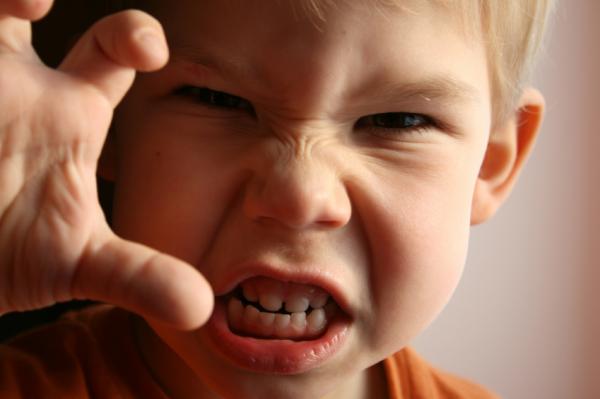 Was mache ich, wenn mein Kind aggressiv ist?