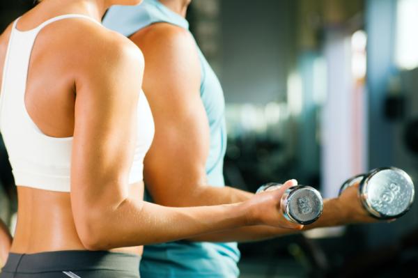 Kannst du auf nüchternen Magen Sport treiben?