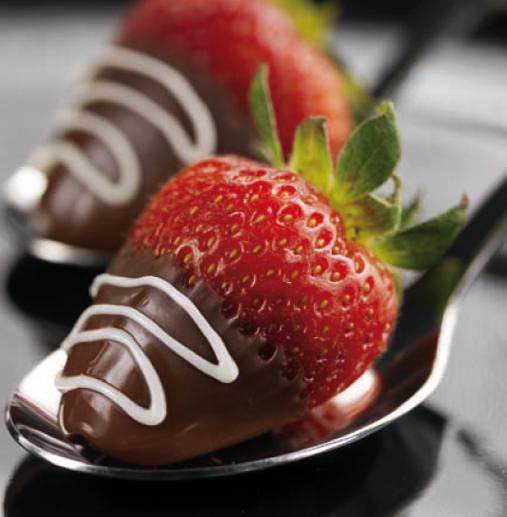 Wie man Erdbeeren mit Schokolade macht | einWie.com