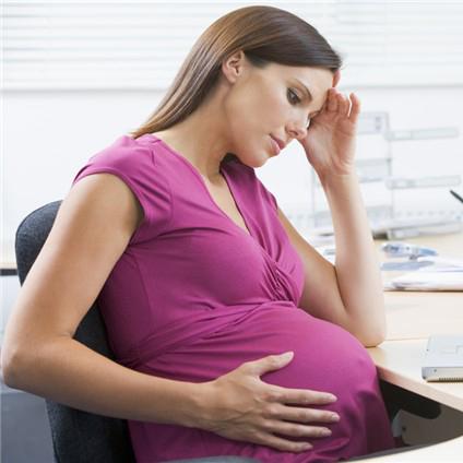 Wie man Angst in der Schwangerschaft kontrolliert
