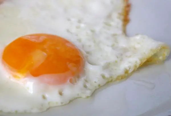 Wie man ein Ei anbraten kann