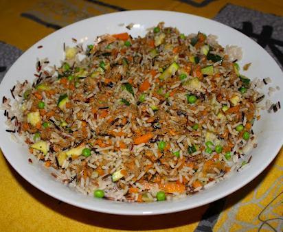 Wie man wilden Reissalat zubereitet