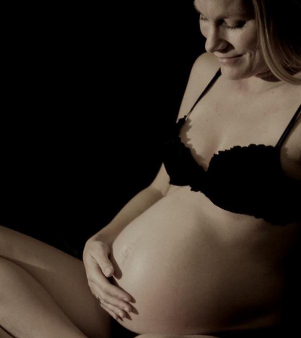 Wie man auf die Brust in der Schwangerschaft aufpasst