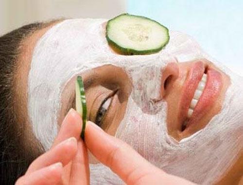 Wie man reinigende Gesichtsmasken herstellt