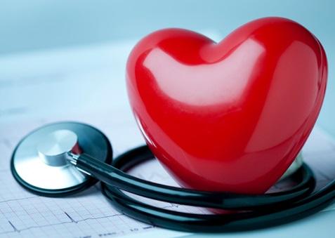 Was sind die Symptome eines Herzgeräusches?