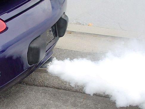 Warum mein Auto viel weißen Rauch macht