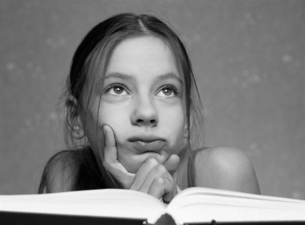 Wie kann ich meinem Kind mit Legasthenie beim Lesen helfen?