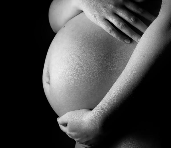 Wie man Gelenkschmerzen während der Schwangerschaft bekämpft