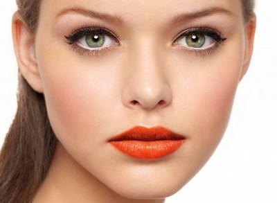 Makeup Tricks für fettige Haut