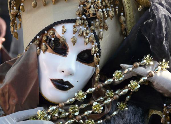 Wie der Karneval in Venedig gefeiert wird