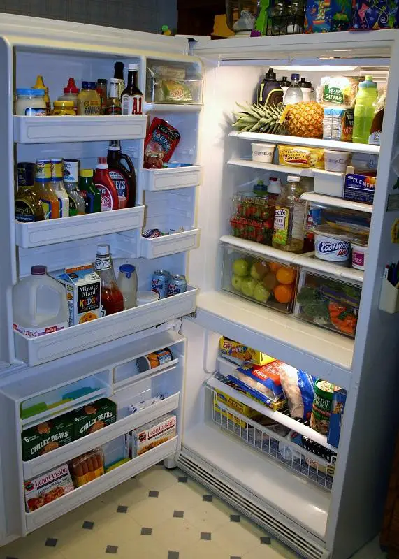Was ist die ideale Temperatur des Kühlschranks im Sommer?