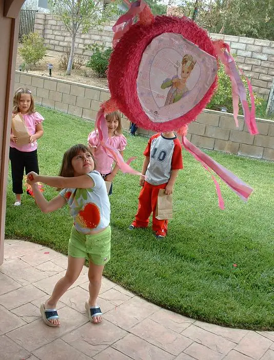 Wie man eine Piñata macht