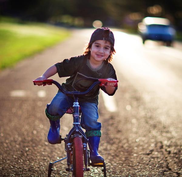 Wie man eine Fahrradfahrt mit Kindern organisiert
