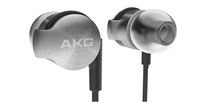 AKG auriculares