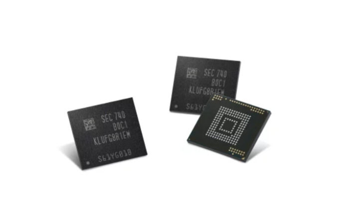 Samsung 512 GB Chips