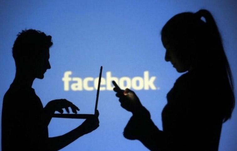 Los padres de ahora castigan a sus hijos sin Facebook