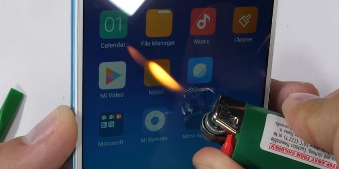 Testen Sie unter den Flammen von Redmi Note 5