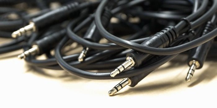 Razones para olvidar el jack 3.5 de auriculares