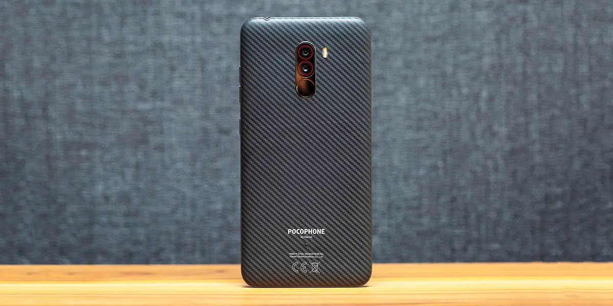 Trasera Pocophone