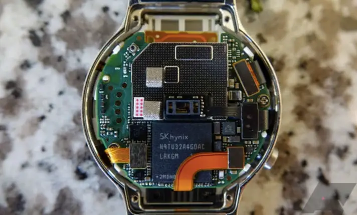 huawei watch primer dispositivo android wear con altavoz