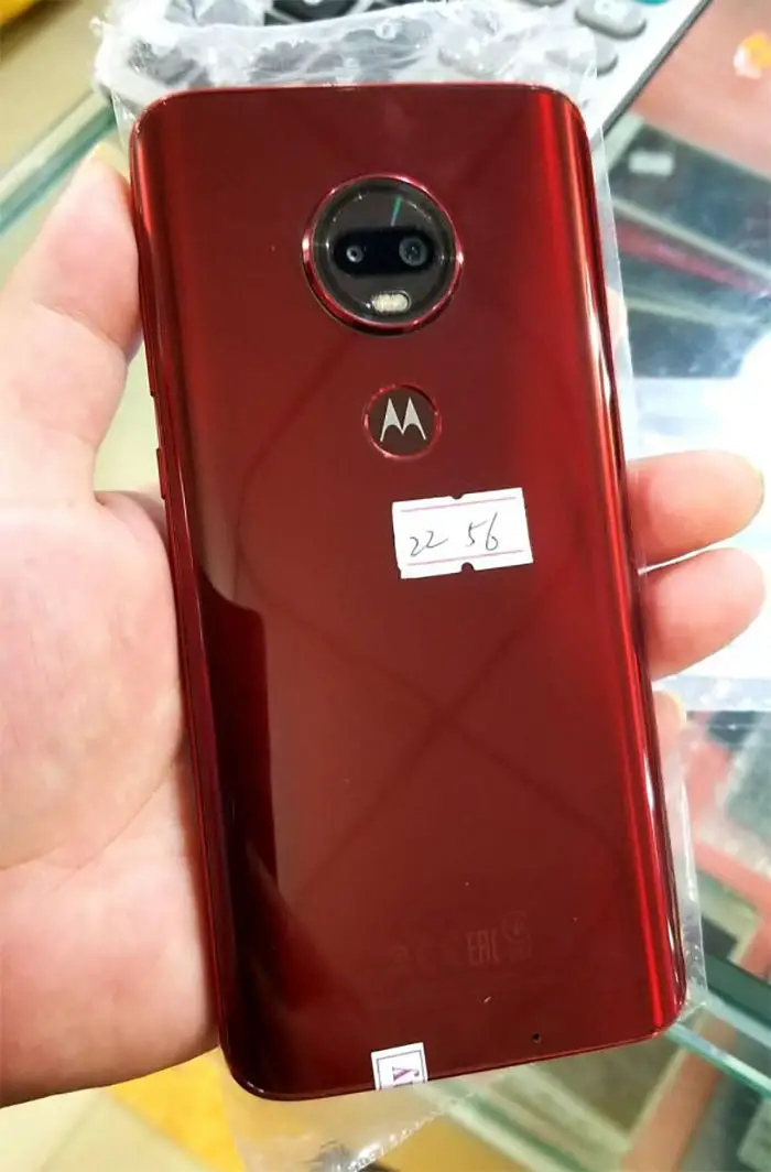 moto g7 design