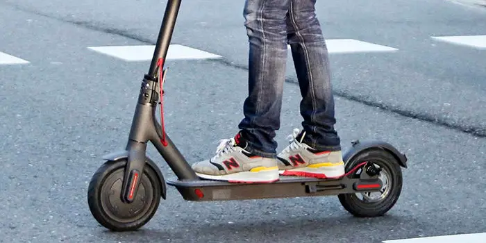 patinete electrico con bateria de litio