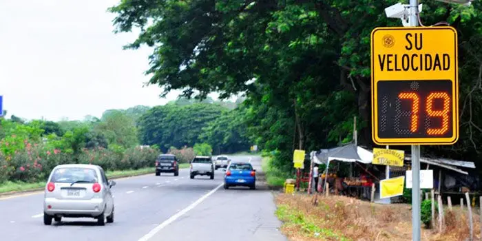 radares de velocidad en Google Maps