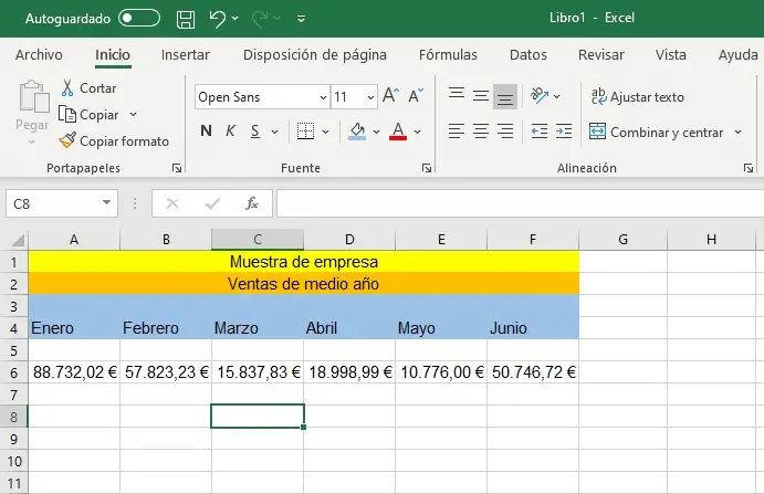 Tabelle mit zusammengeführten und zentrierten Zellen