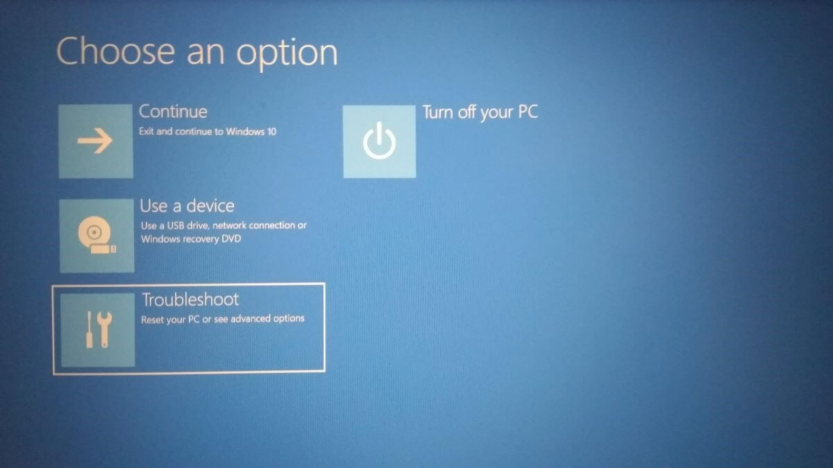 Screenshot von UEFI in Windows 10 - Option auswählen